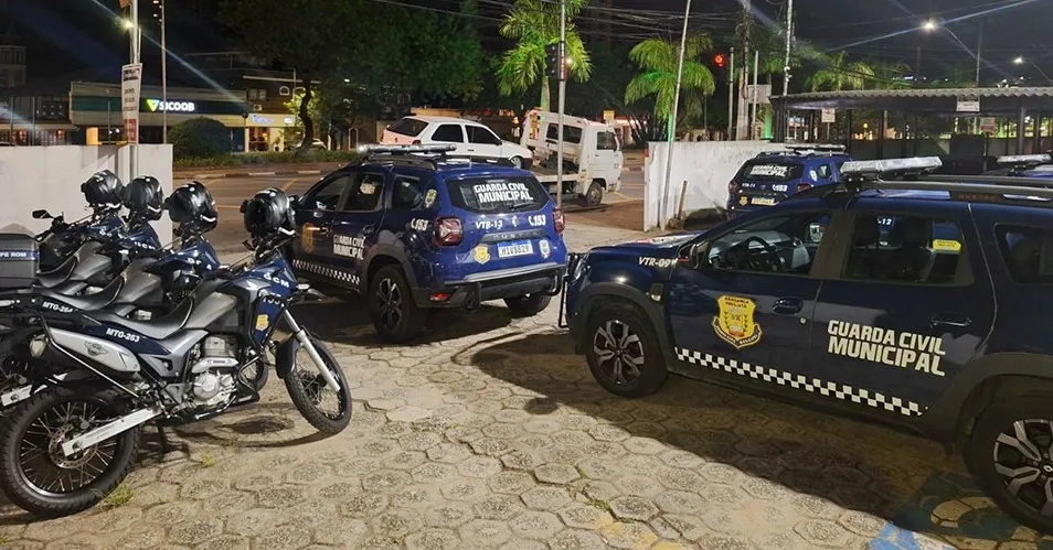 Homem é preso por pilotar embriagado e desacatar guardas