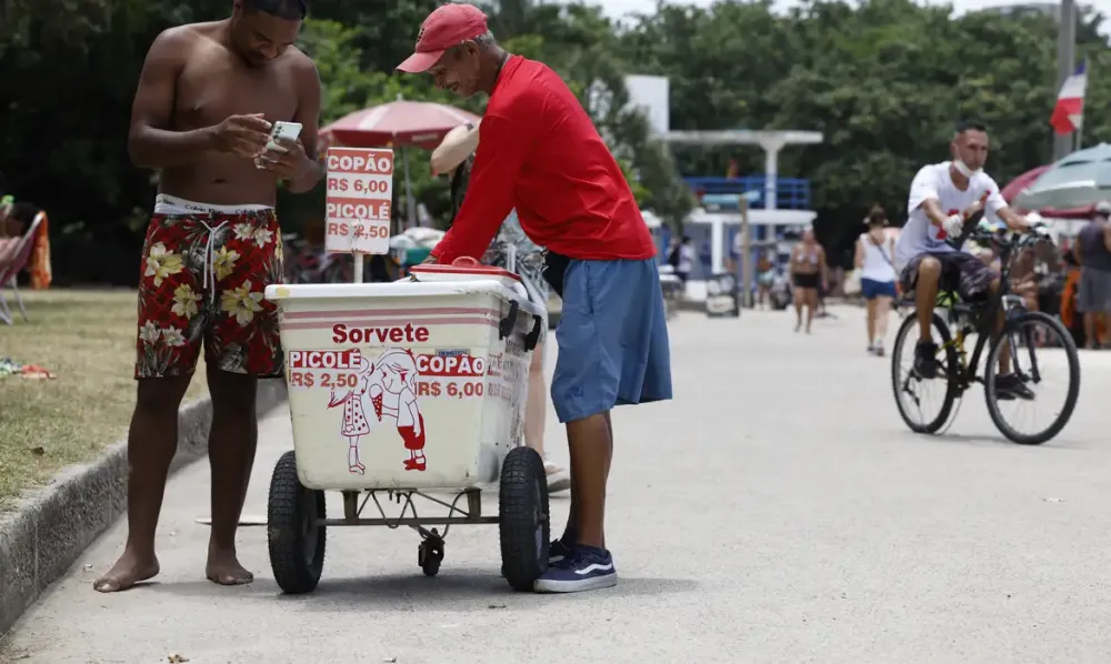 Cidade do Rio de Janeiro atinge nível 4 de calor nesta segunda-feira