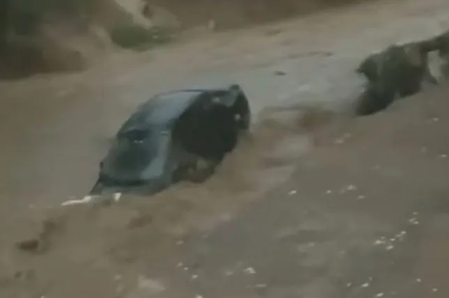 Prefeitura de Campinas terá que ressarcir carro arrastado por enchente