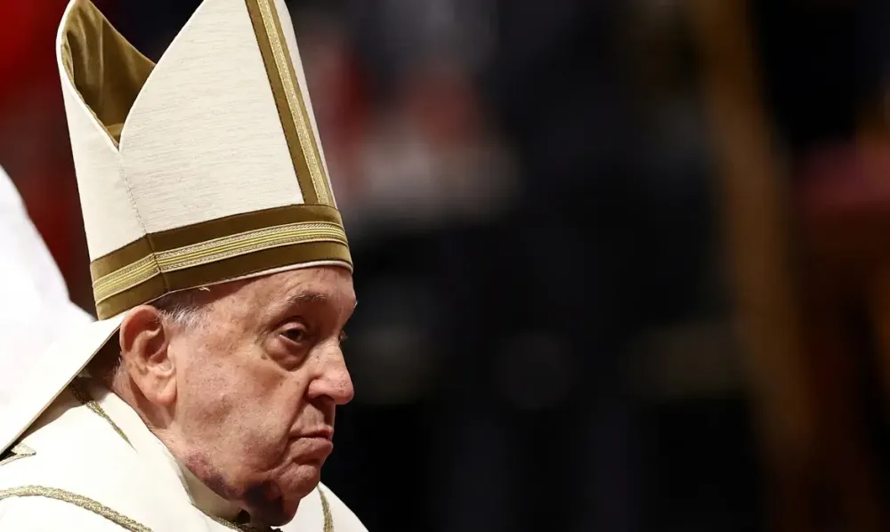 Vaticano diz que Papa Francisco teve noite tranquila no hospital