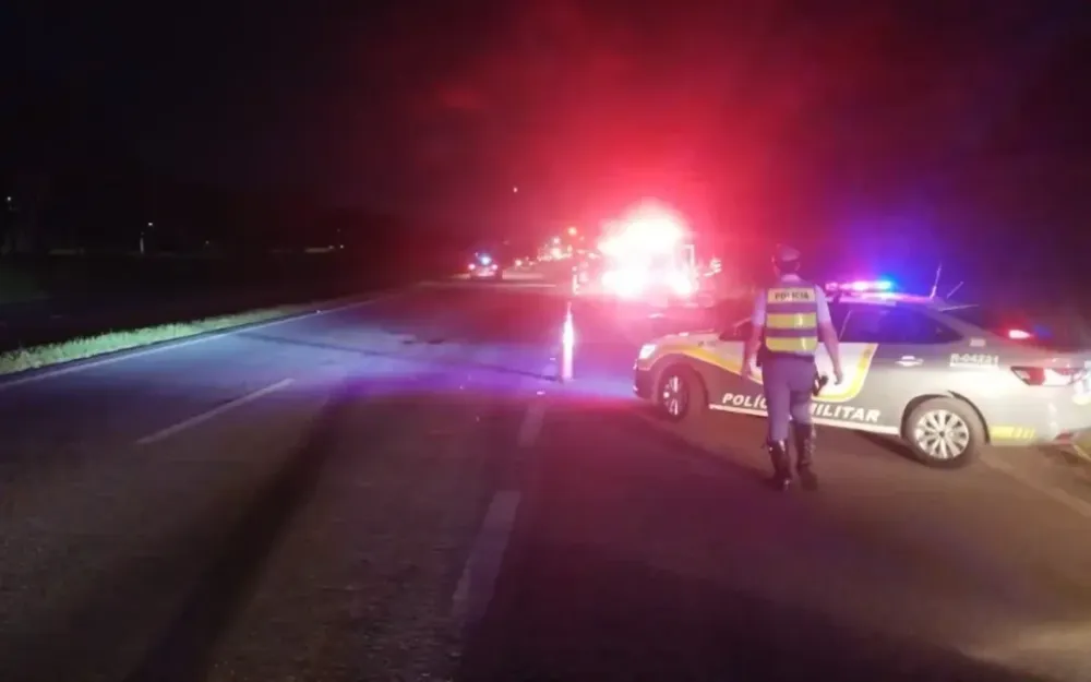 Homem não identificado morre atropelado em rodovia, próximo a Atibaia