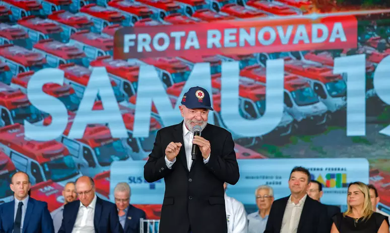 Além de Presidente, ele é Comediante