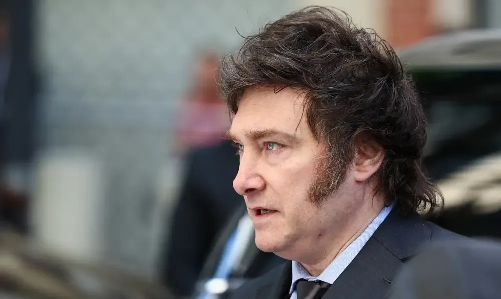 Argentina sob Milei quer novo empréstimo do FMI de US$ 20 bilhões