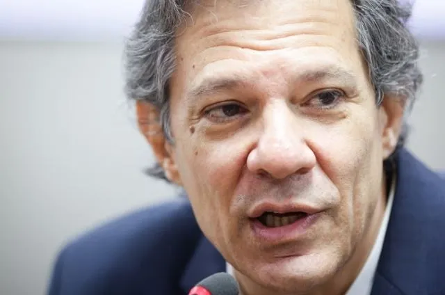 Na França, Haddad diz que a COP30 tentará “resgatar o multilateralismo”