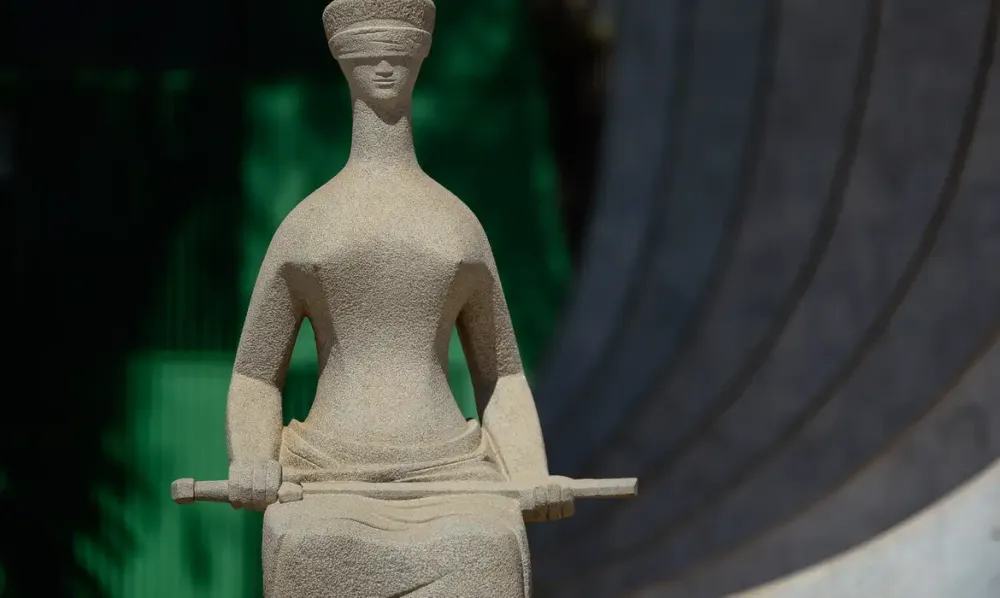 STF retoma julgamento sobre revista vexatória nos presídios