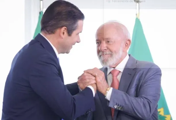 Em vitória de Motta e Lula, Câmara fura obstrução da oposição