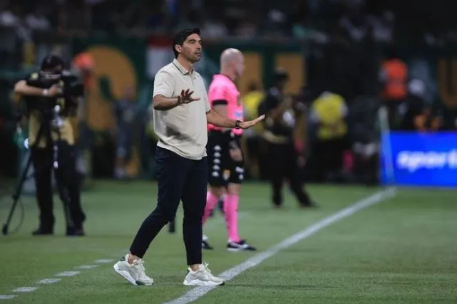 Libertadores: Abel tem retrospecto positivo em estreias; veja odds