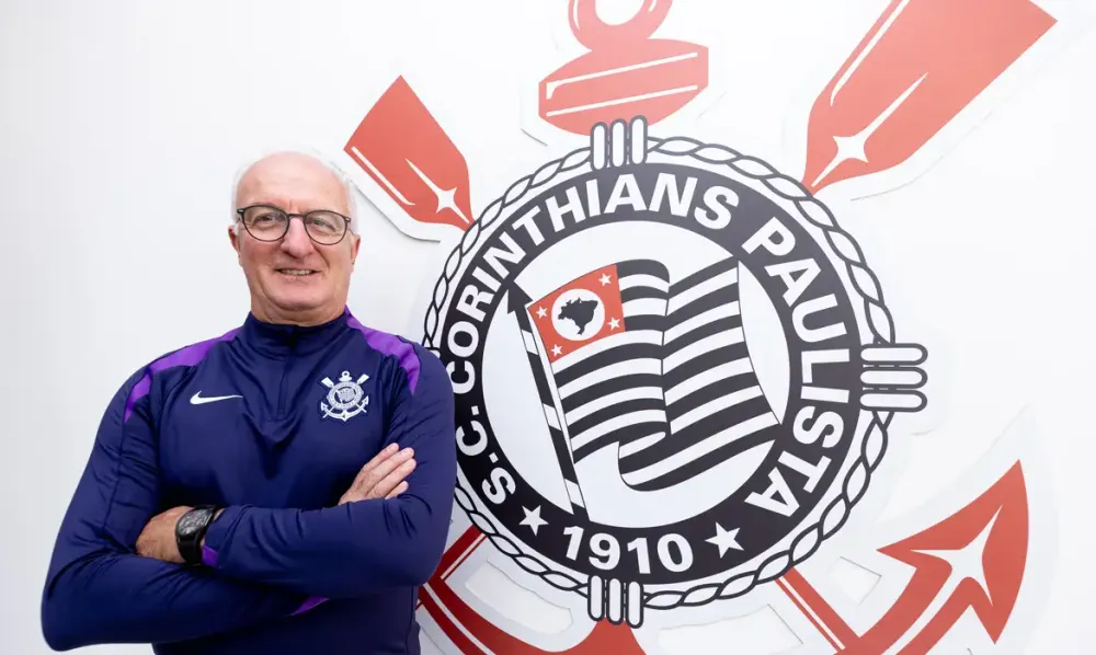 Dorival Júnior assume oficialmente comando técnico do Corinthians