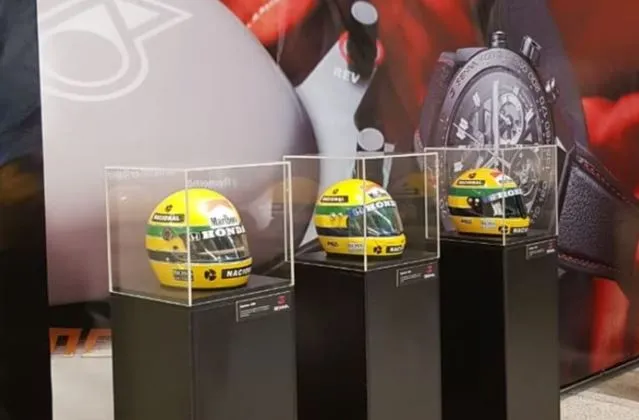 Capacete de Ayrton Senna é leiloado por valor milionário: saiba quanto