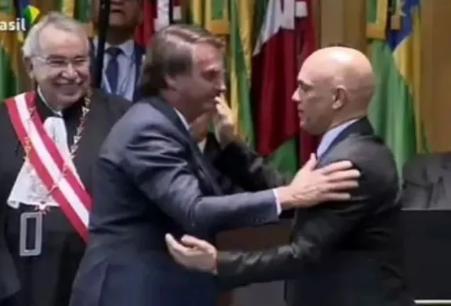 Moraes: núcleo de Bolsonaro abasteceu rede de desinformação golpista
