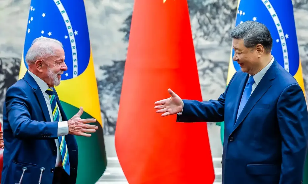 Brasil e China fazem declarações conjuntas sobre temas globais