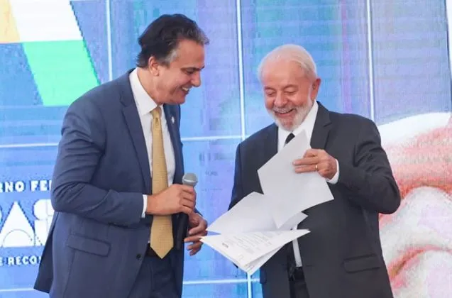 Governo Lula proíbe EAD para Medicina, Direito e Enfermagem