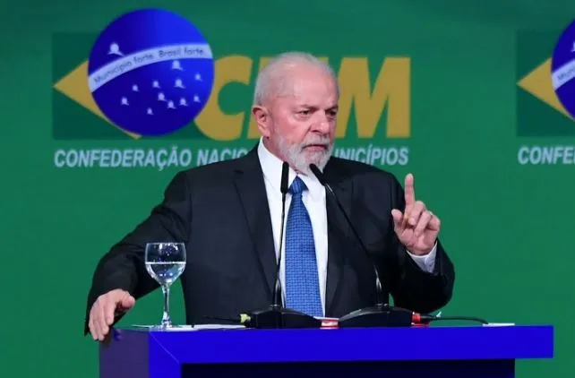 Lula vai prestigiar marcha de prefeitos em Brasília nesta terça (20/5)