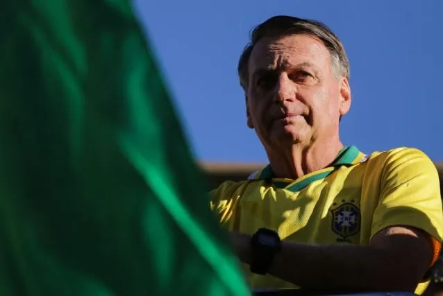 Bolsonaro acompanhou depoimento de Batista Jr., que confirmou ameaça de prisão a ex-presidente