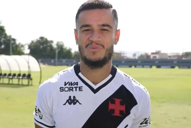 Tiroteio interrompe entrevista de jogadores do Vasco. Assista