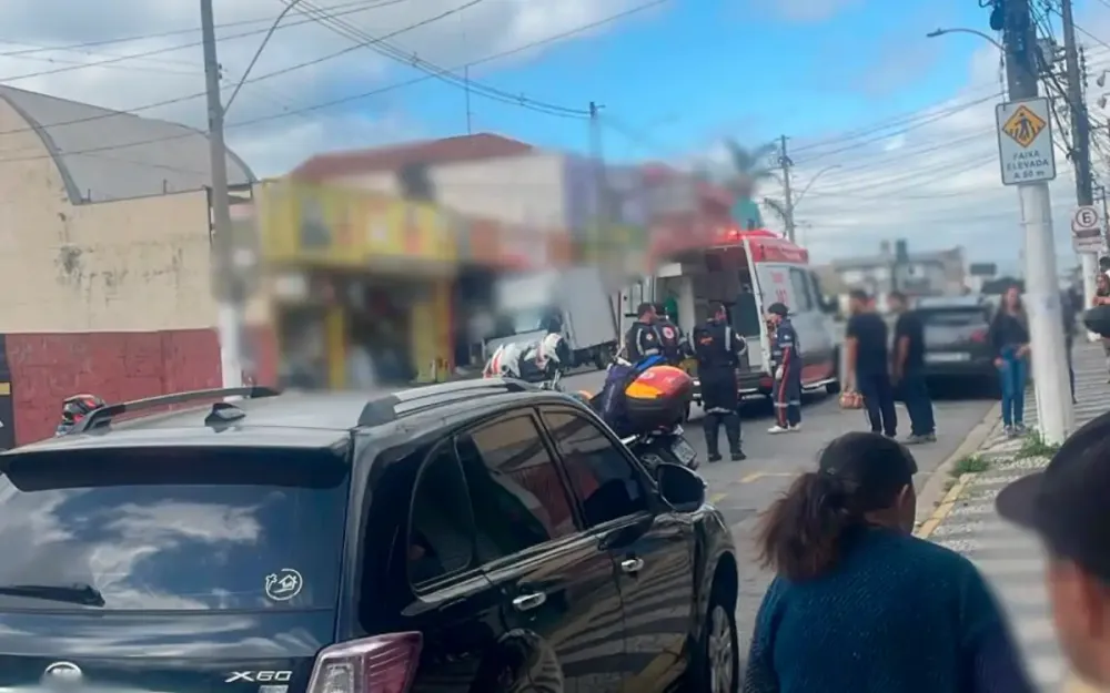 Mulher é atropelada por motocicleta em Bragança Paulista