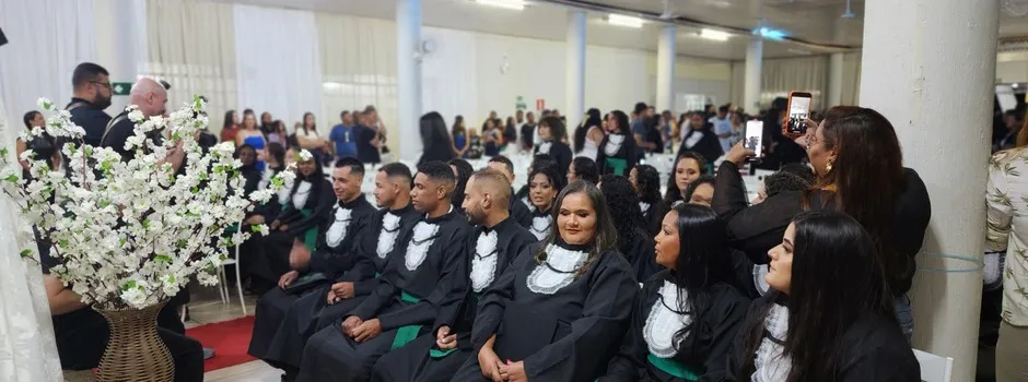 Formatura em Guanhães celebra educação profissional de 156 estudantes de diversos cursos técnicos do Trilhas de Futuro