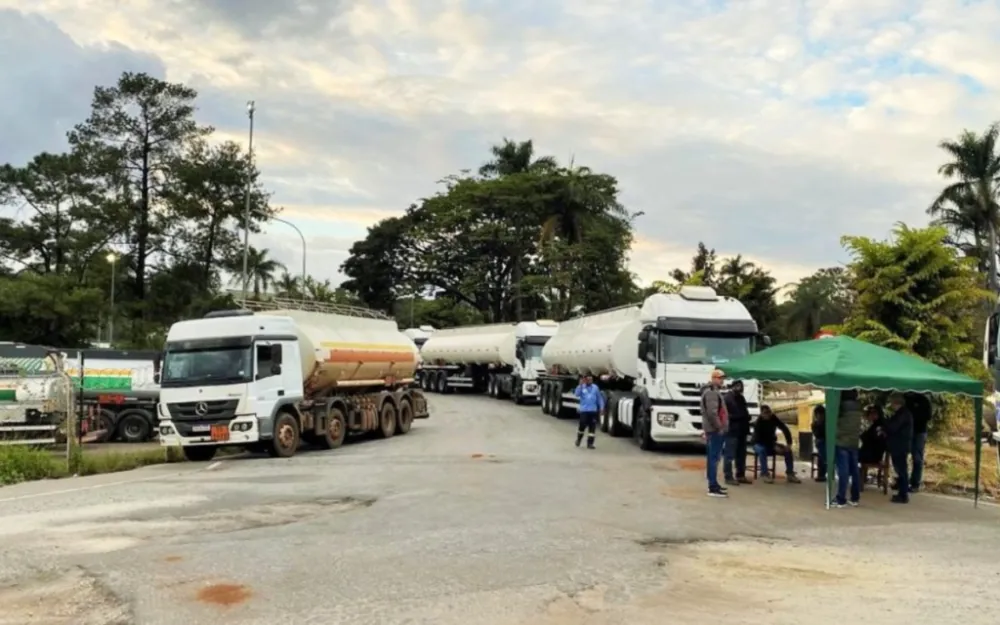 Greve de Caminhoneiros pode afetar abastecimento de combustíveis em Minas Gerais