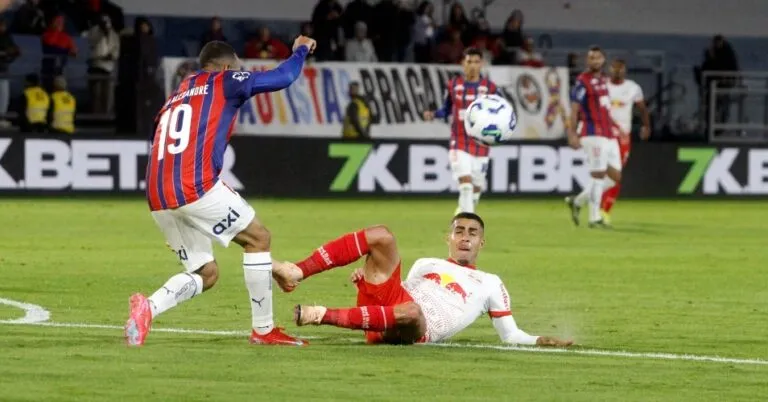 Esfriou a ascensão: Red Bull Bragantino perde para o Bahia