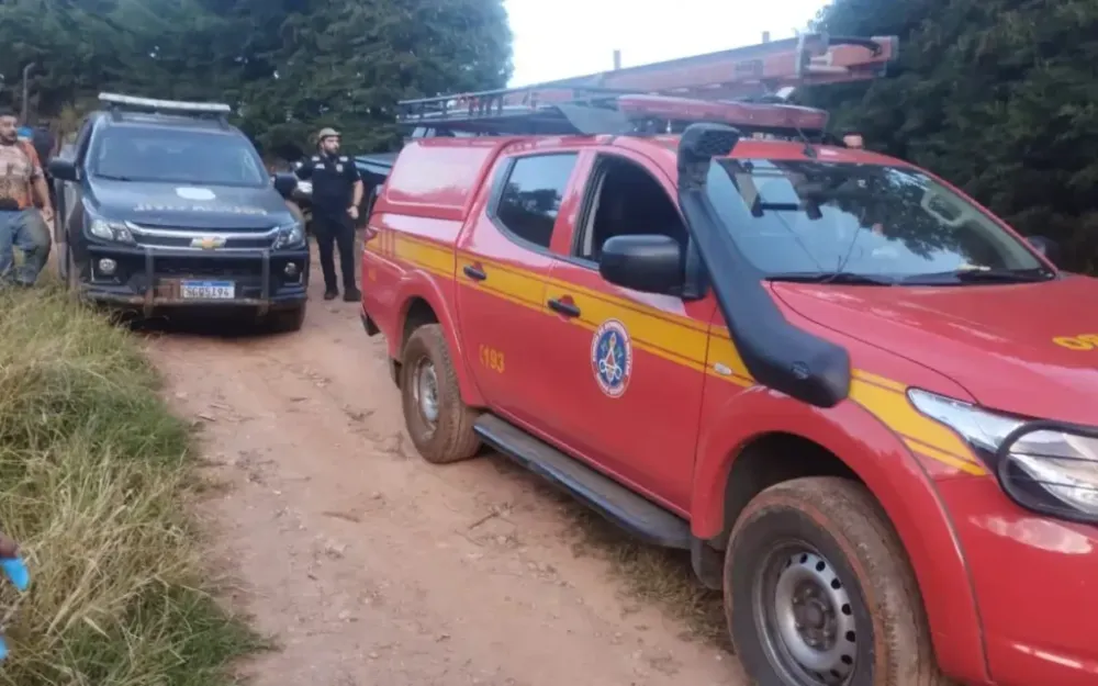 Homem morre após capotamento de trator na zona rural de Camanducaia
