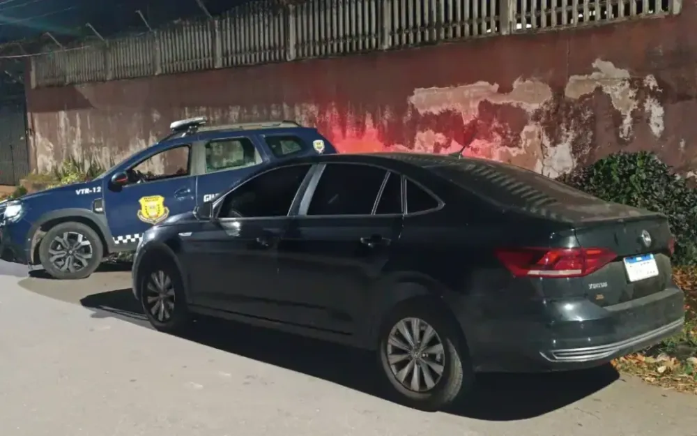 Guarda Municipal localiza veículo furtado abandonado em Bragança Paulista