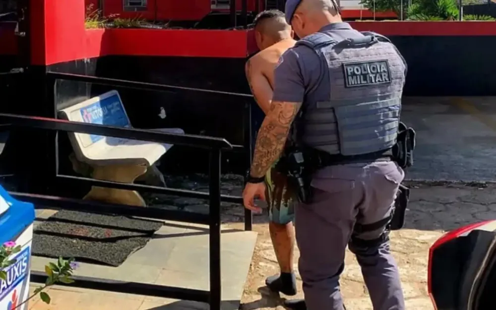 Operação Impacto: Polícia Militar apreende drogas e detém indivíduo em Pedra Bela