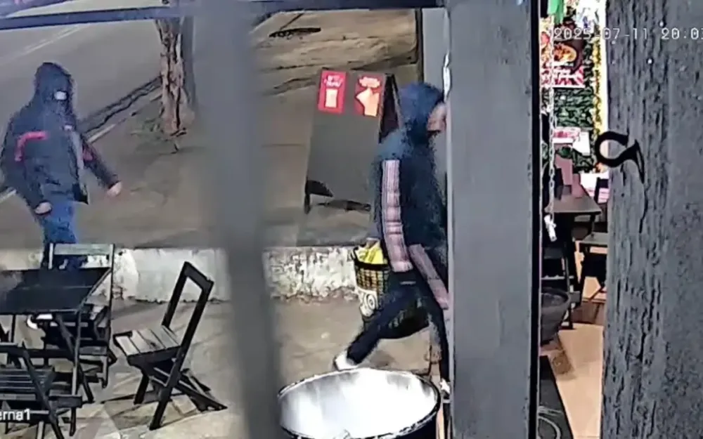 Funcionária é rendida e agredida durante assalto a comércio no Jardim São Lourenço