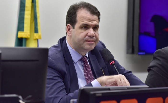Comissão fará audiência para debater conectividade em escolas públicas