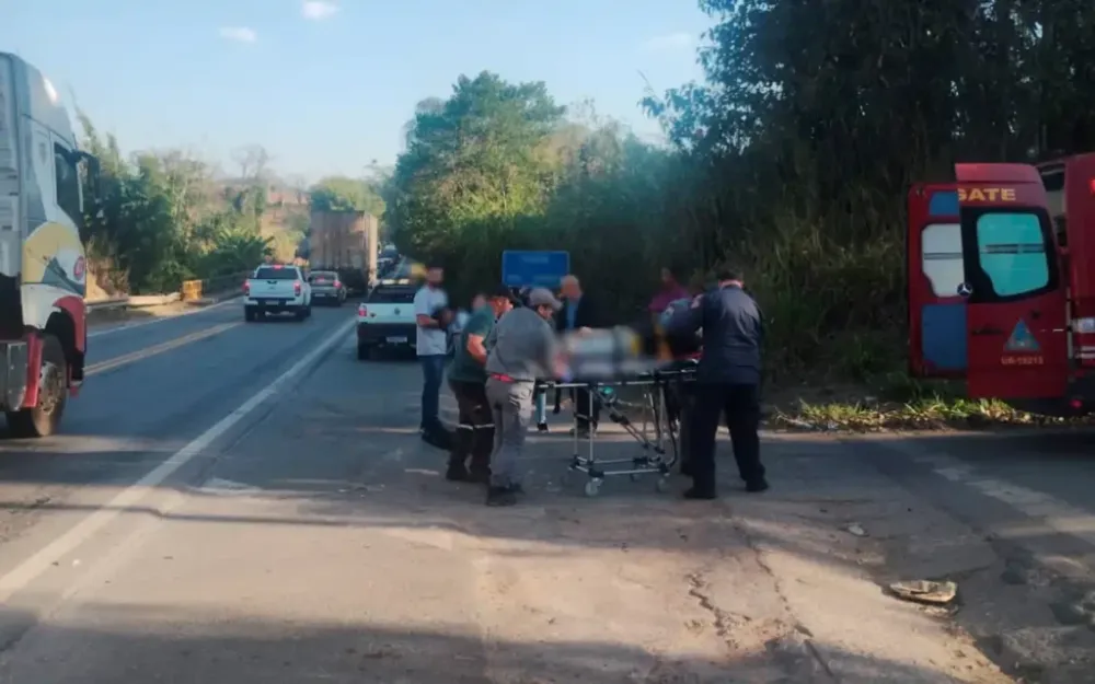 Motociclista fica ferido após colisão com carro em rodovia da região