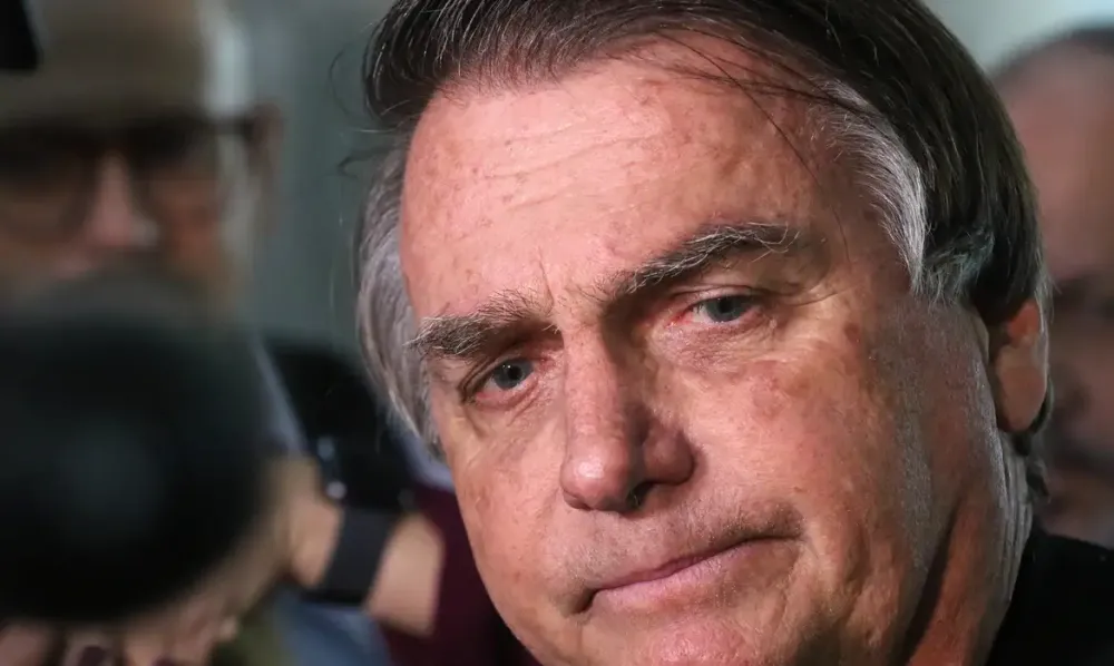 Bolsonaro pede a Moraes autorização para realizar exames médicos 