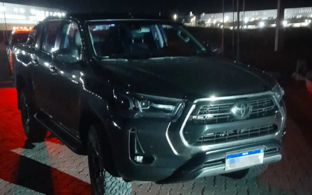 Hilux furtada a 460 km de Extrema é recuperada por militares do 59º BPM