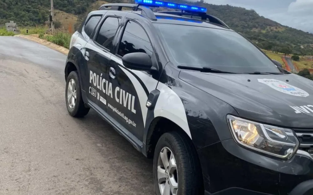 Polícia Civil de Extrema captura três foragidos com mandados de prisão