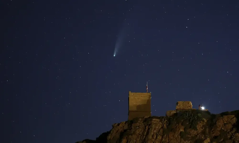 Chuva de meteoros Orionídeas poderá ser vista em todo país; saiba mais