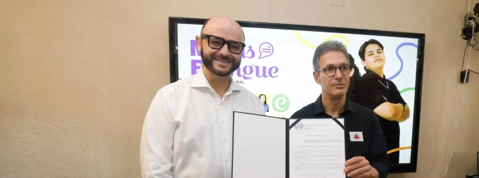 Prazo para escolas estaduais aderirem ao Minas Bilíngue termina nesta sexta-feira (28/11)
