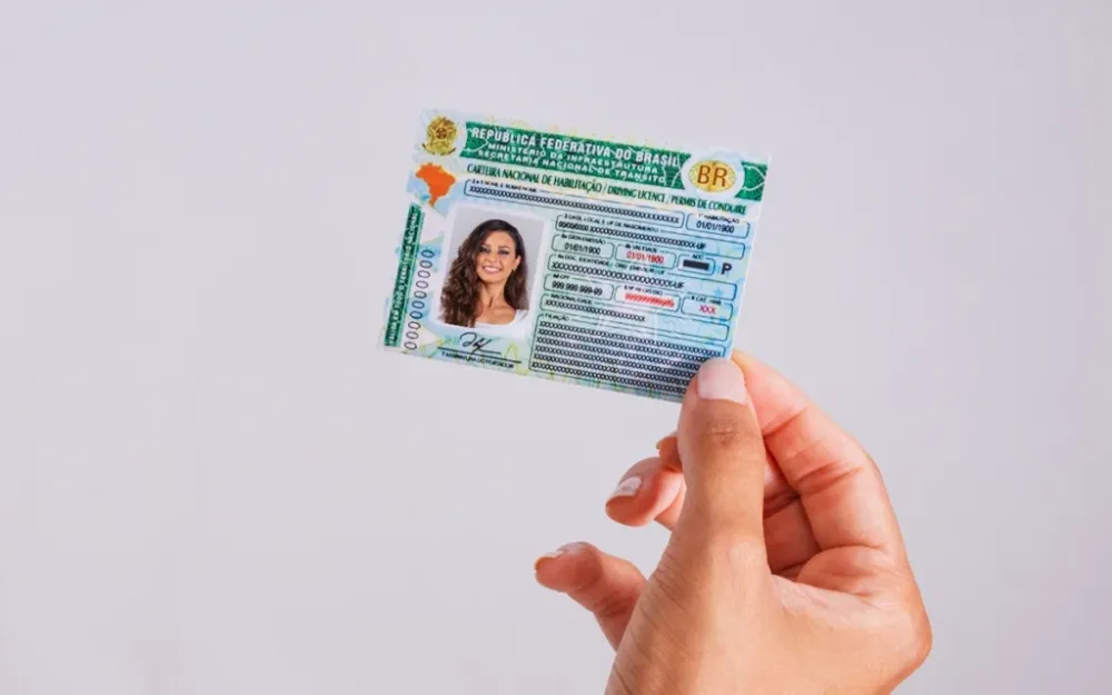 Fim da obrigatoriedade de autoescola para CNH é aprovado pelo Contran nesta segunda