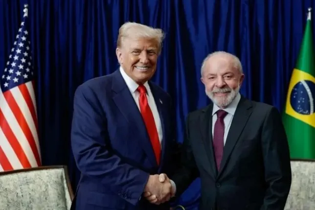 Lula liga para Trump, fala sobre tarifaço e cooperação contra o crime