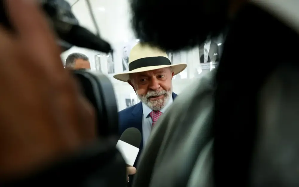Lula diz que fim da checagem de fatos da Meta é “extremamente grave”
