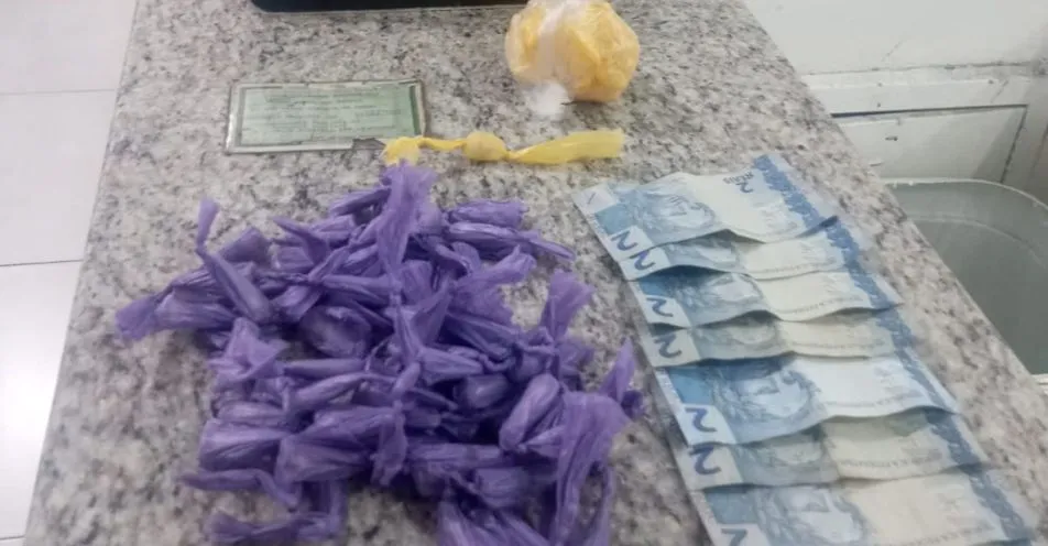 PM prende 3 acusados de tráfico na Vila Davi e Iguatemi