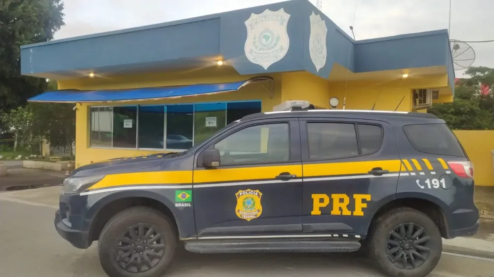 PRF e Polícia Civil prendem procurada por tráfico