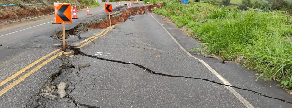 DER-MG restringe tráfego a veículos com mais de dez toneladas na MGC-383, no Sul de Minas