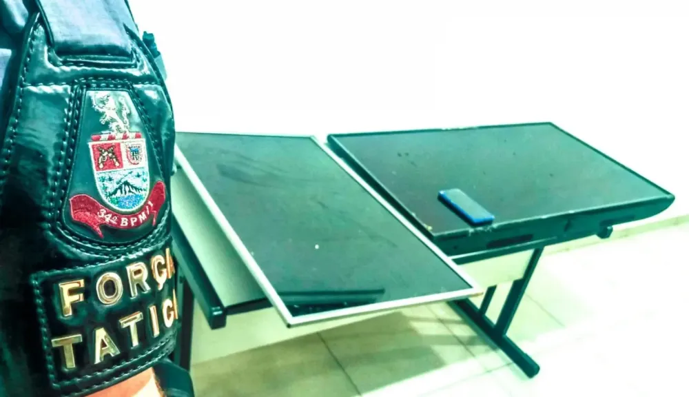 PM prende acusado de roubar e manter vítimas em cárcere privado