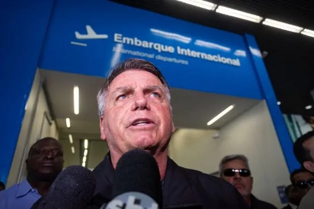 Bolsonaro critica Lei da Ficha Limpa: “Serve pra perseguir a direita”